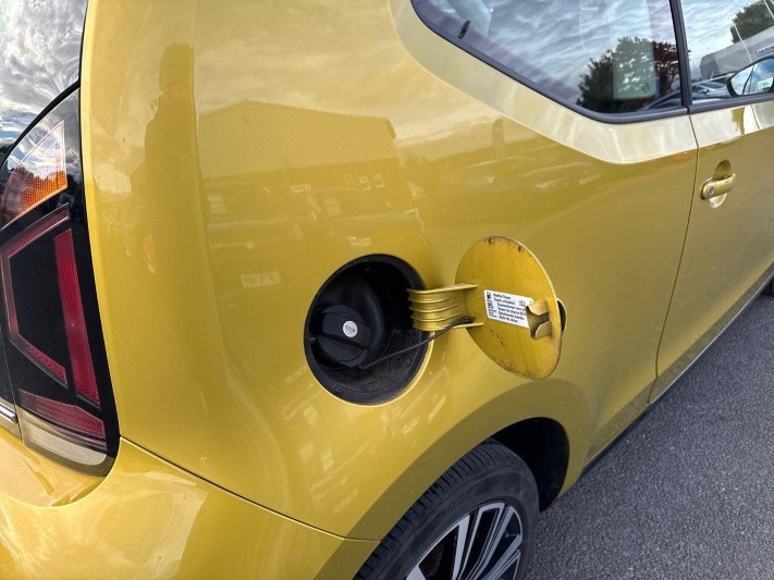 2017 (67) VOLKSWAGEN UP 1.0 90PS High Up 3dr 5929711