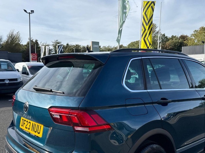 2023 (23) VOLKSWAGEN TIGUAN 1.5 TSI 150 R-Line Edition 5dr DSG 5938881