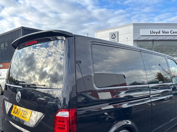 2017 (17) VOLKSWAGEN COMMERCIAL TRANSPORTER SHUTTLE 2.0 TDI BMT 150PS SE Minibus DSG 5986592