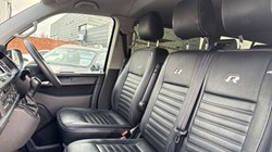 2017 (17) VOLKSWAGEN COMMERCIAL TRANSPORTER SHUTTLE 2.0 TDI BMT 150PS SE Minibus DSG 5986588