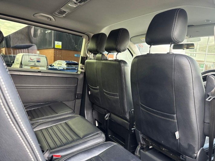 2017 (17) VOLKSWAGEN COMMERCIAL TRANSPORTER SHUTTLE 2.0 TDI BMT 150PS SE Minibus DSG 5986586