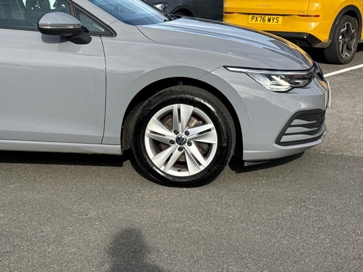 2022 (72) VOLKSWAGEN GOLF 1.5 TSI Life 5dr 5939135