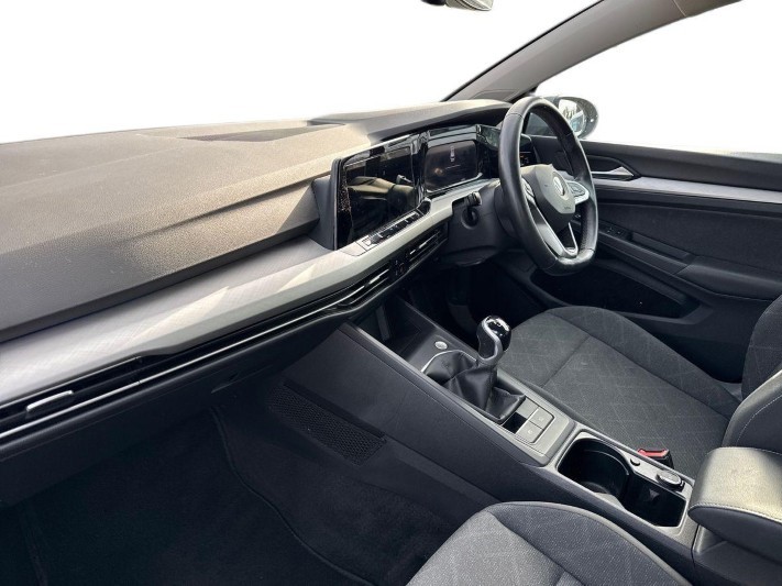 2022 (72) VOLKSWAGEN GOLF 1.5 TSI Life 5dr 5939132