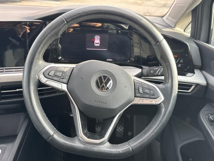 2022 (72) VOLKSWAGEN GOLF 1.5 TSI Life 5dr 5939150