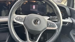 2022 (72) VOLKSWAGEN GOLF 1.5 TSI Life 5dr 5939150