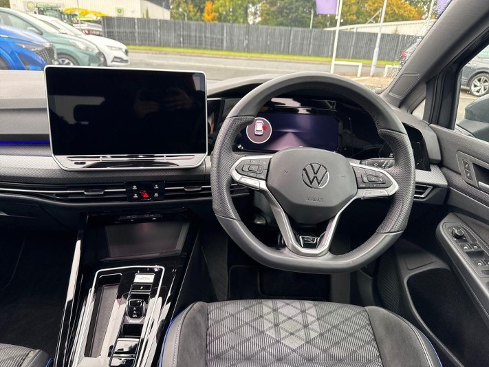 2025 (75) VOLKSWAGEN GOLF 2.0 TDI 150 R-Line 5dr DSG 5962446