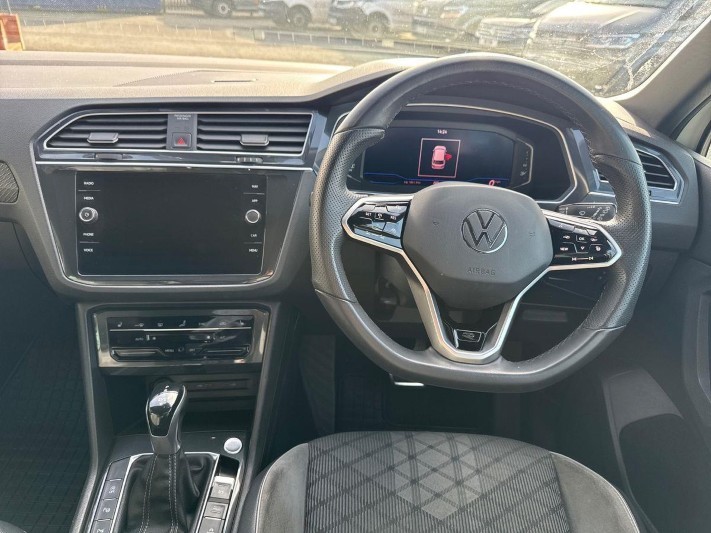 2021 (21) VOLKSWAGEN TIGUAN 2.0 TDI R-Line 5dr DSG 5953250
