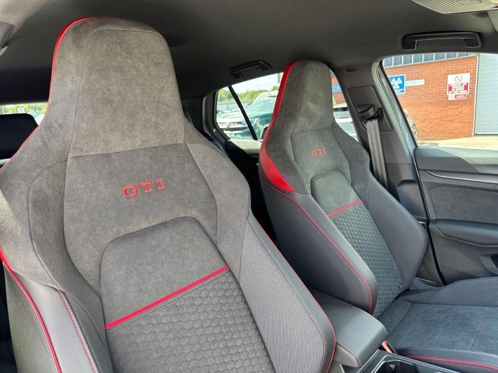 2026 (76) VOLKSWAGEN GOLF 2.0 TSI 300 GTI Clubsport 5dr DSG 5946674