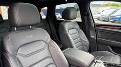2024 (73) VOLKSWAGEN TOUAREG 3.0 V6 TDI 4Motion 286 Black Edition 5dr Tip Auto 5954303