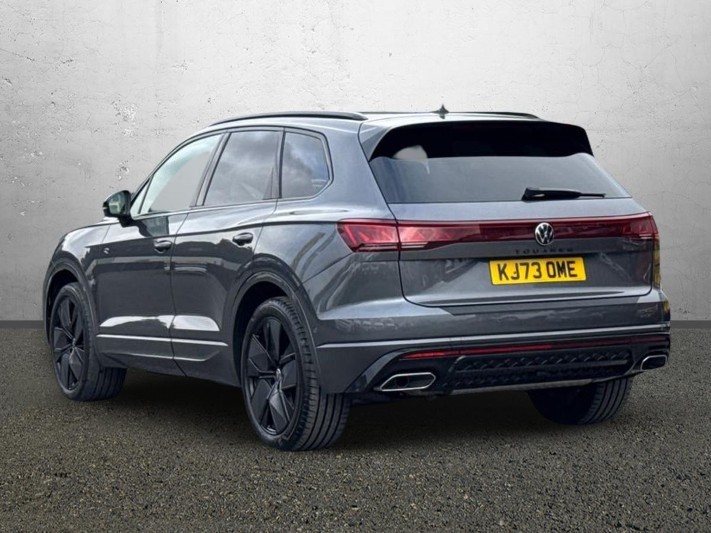 2024 (73) VOLKSWAGEN TOUAREG 3.0 V6 TDI 4Motion 286 Black Edition 5dr Tip Auto 5954287