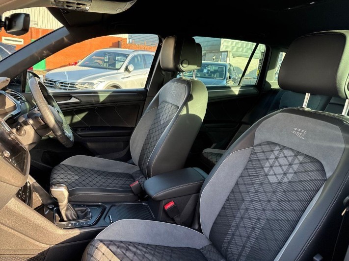 2024 (73) VOLKSWAGEN TIGUAN 2.0 TDI R-Line Edition 5dr DSG 5994473