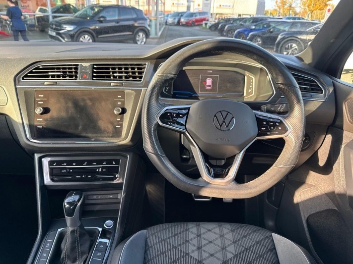 2024 (73) VOLKSWAGEN TIGUAN 2.0 TDI R-Line Edition 5dr DSG 5994461