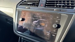 2024 (73) VOLKSWAGEN TIGUAN 2.0 TDI R-Line Edition 5dr DSG 5994467