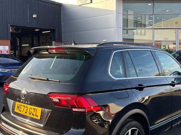 2024 (73) VOLKSWAGEN TIGUAN 2.0 TDI R-Line Edition 5dr DSG 5994477