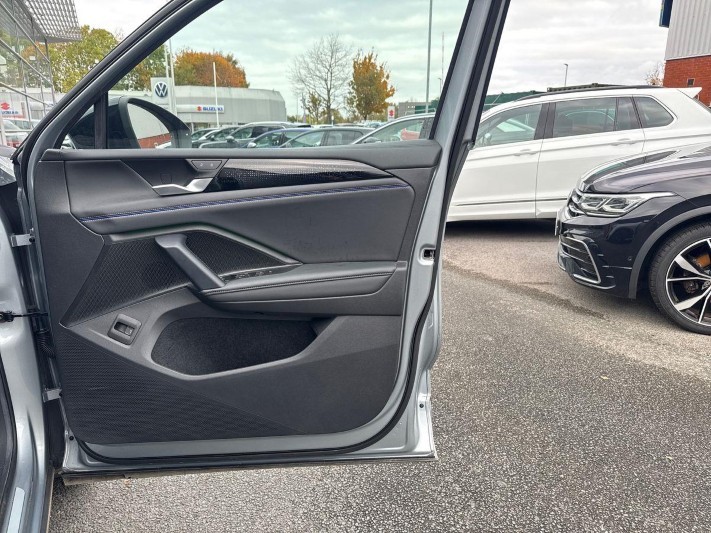 2024 (74) VOLKSWAGEN TIGUAN 1.5 eTSI 150 R-Line 5dr DSG 5989899