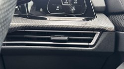 2022 (71) VOLKSWAGEN GOLF 1.5 TSI R-Line 5dr 5989798
