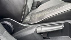 2022 (71) VOLKSWAGEN GOLF 1.5 TSI R-Line 5dr 5989783