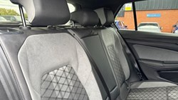 2022 (71) VOLKSWAGEN GOLF 1.5 TSI R-Line 5dr 5989801