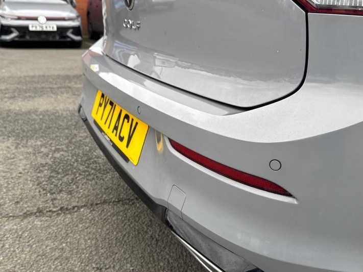 2022 (71) VOLKSWAGEN GOLF 1.5 TSI R-Line 5dr 5989814