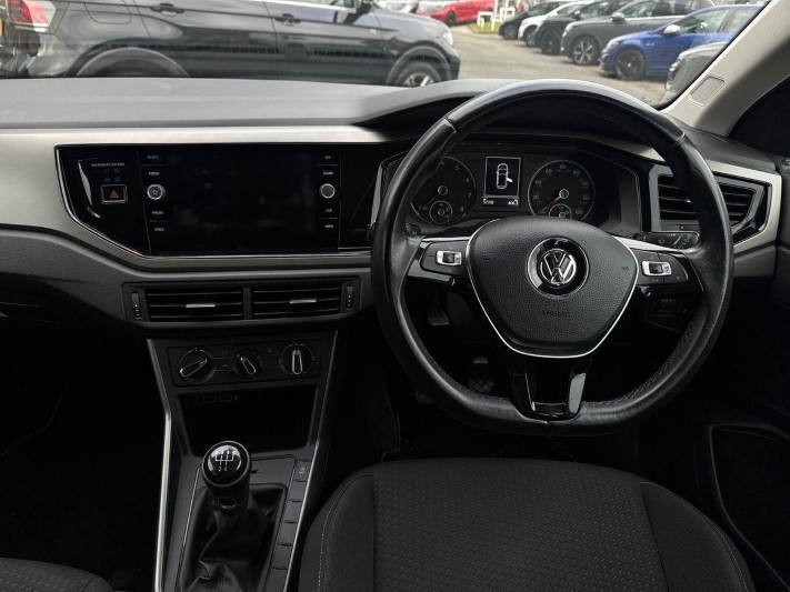 2018 (18) VOLKSWAGEN POLO 1.0 TSI 95 SE 5dr 5990060