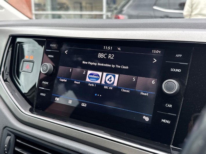2018 (18) VOLKSWAGEN POLO 1.0 TSI 95 SE 5dr 5990064