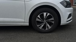 2018 (18) VOLKSWAGEN POLO 1.0 TSI 95 SE 5dr 5990041