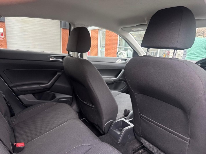 2018 (18) VOLKSWAGEN POLO 1.0 TSI 95 SE 5dr 5990084