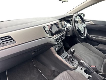 2018 (18) VOLKSWAGEN POLO 1.0 TSI 95 SE 5dr