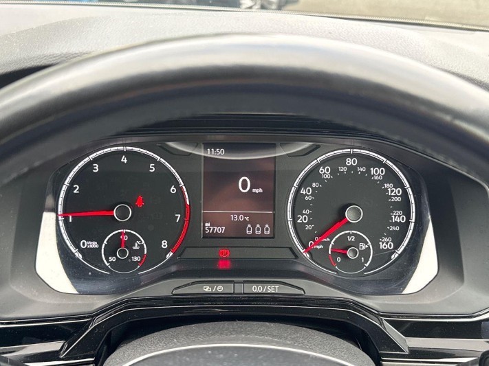 2018 (18) VOLKSWAGEN POLO 1.0 TSI 95 SE 5dr 5990059