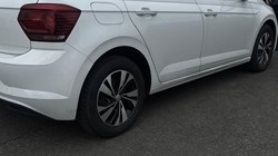 2018 (18) VOLKSWAGEN POLO 1.0 TSI 95 SE 5dr 5990077