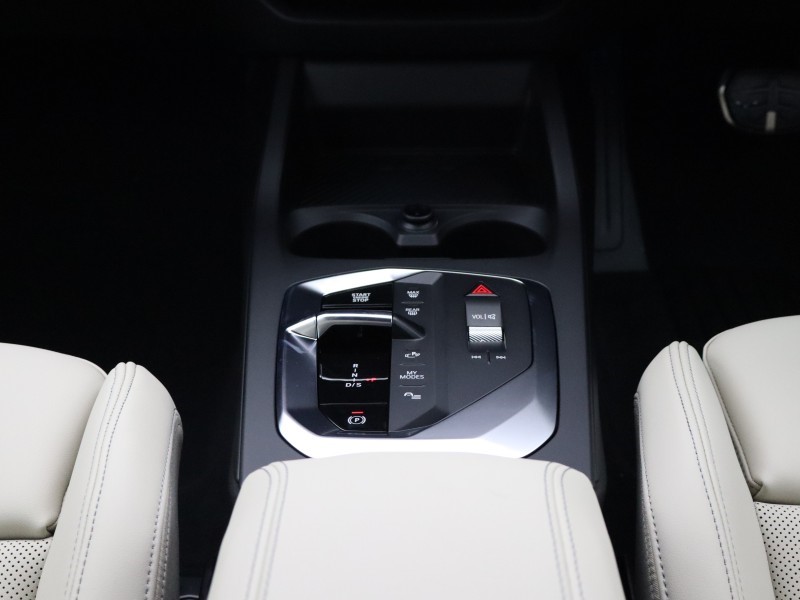  BMW 2 SERIES 220 M Sport 4dr Step Auto 4789324