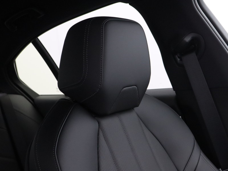  BMW 5 SERIES 530e M Sport 4dr Auto 5400343