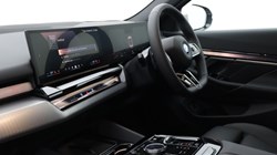 BMW 5 SERIES 530e M Sport 4dr Auto 5400370