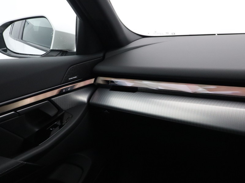  BMW 5 SERIES 530e M Sport 4dr Auto 5400332