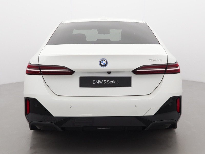  BMW 5 SERIES 530e M Sport 4dr Auto 5400308