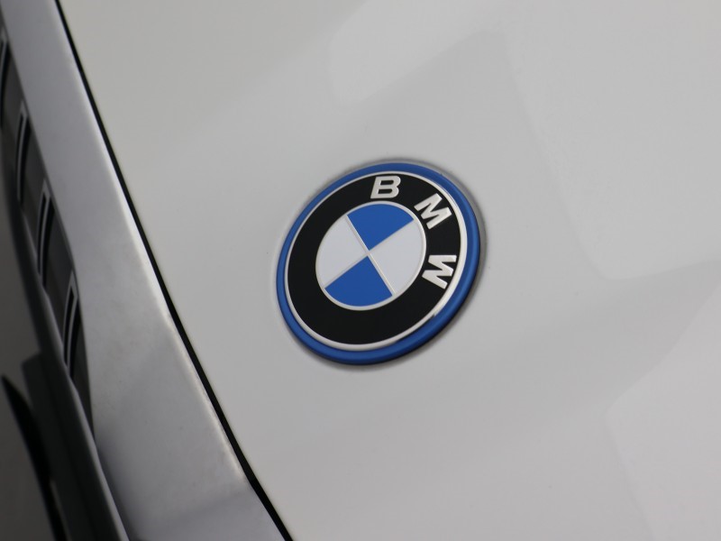  BMW 5 SERIES 530e M Sport 4dr Auto 5400364