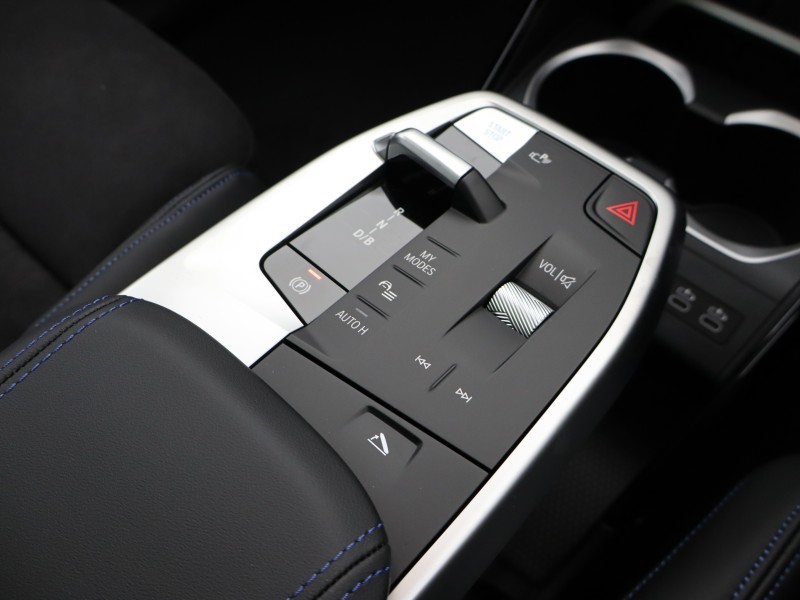  BMW iX2 230kW xDrive30 M Sport 65kWh 5dr Auto 4946370