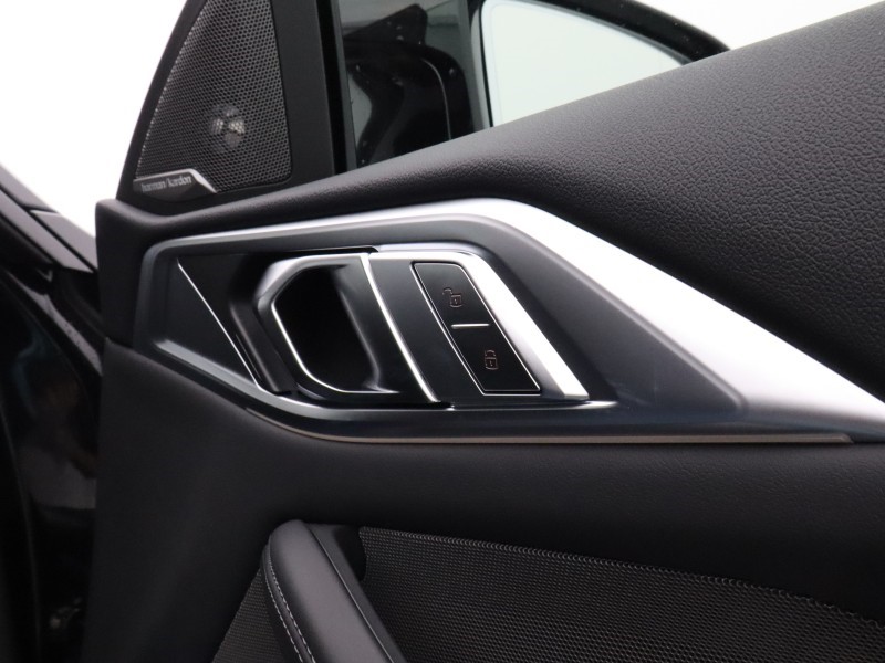  BMW M4 xDrive Competition M 2dr Step Auto 4943296