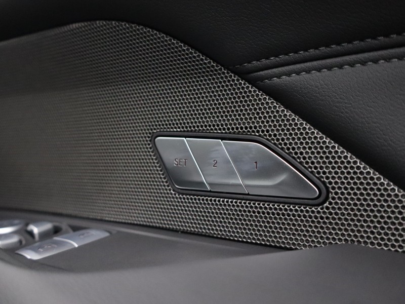  BMW M4 xDrive Competition M 2dr Step Auto 4943298