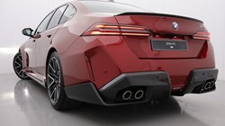 BMW M5 4dr DCT 5237866