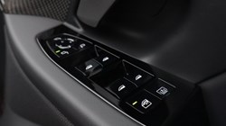 BMW M5 4dr DCT 5237855