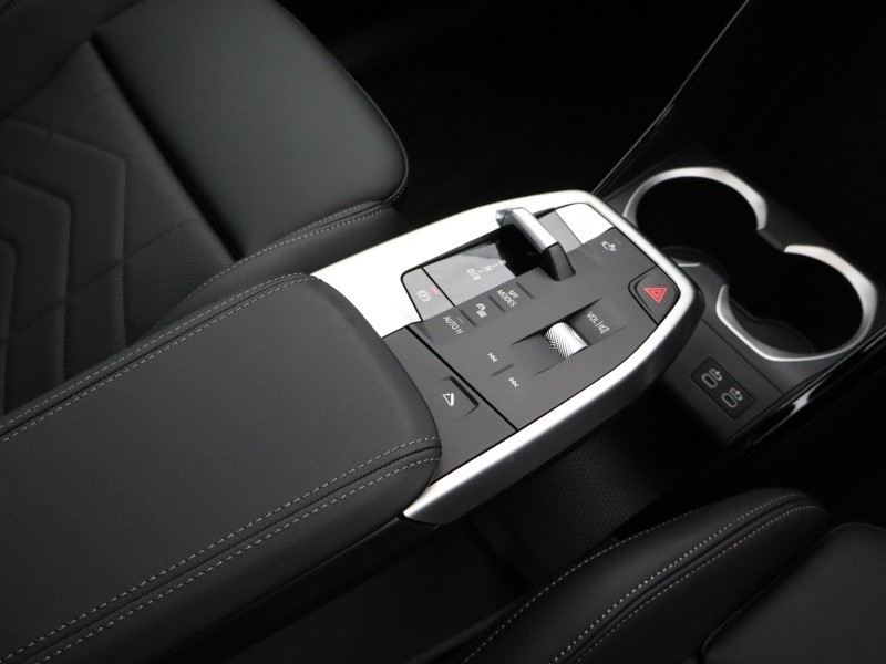  BMW iX1 230kW xDrive30 M Sport 65kWh 5dr Auto 5505854