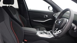 BMW 3 SERIES 320i M Sport 4dr Step Auto 5938165