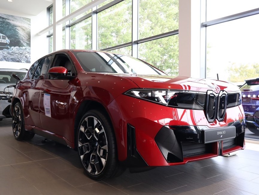 BMW iX3