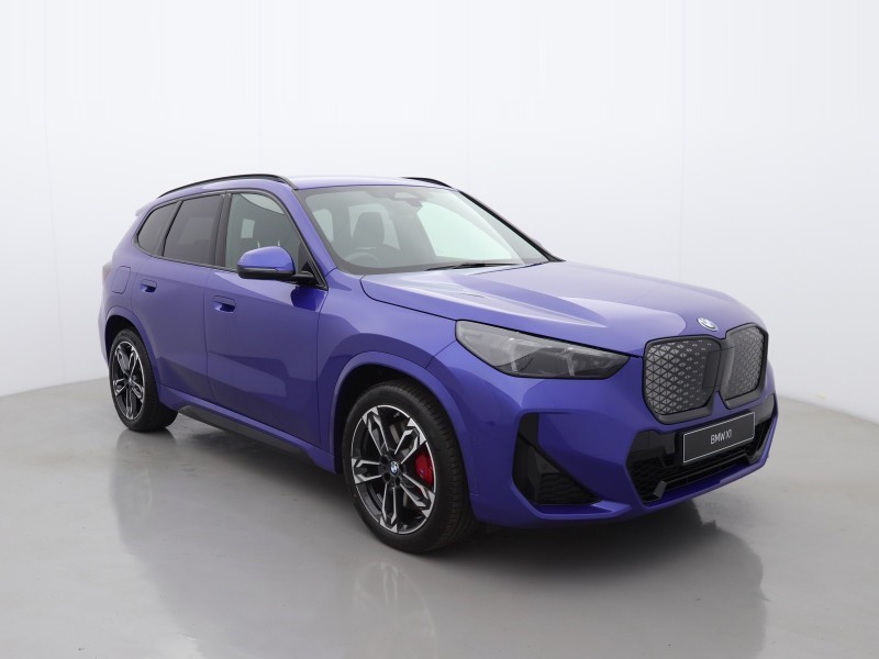 BMW iX1