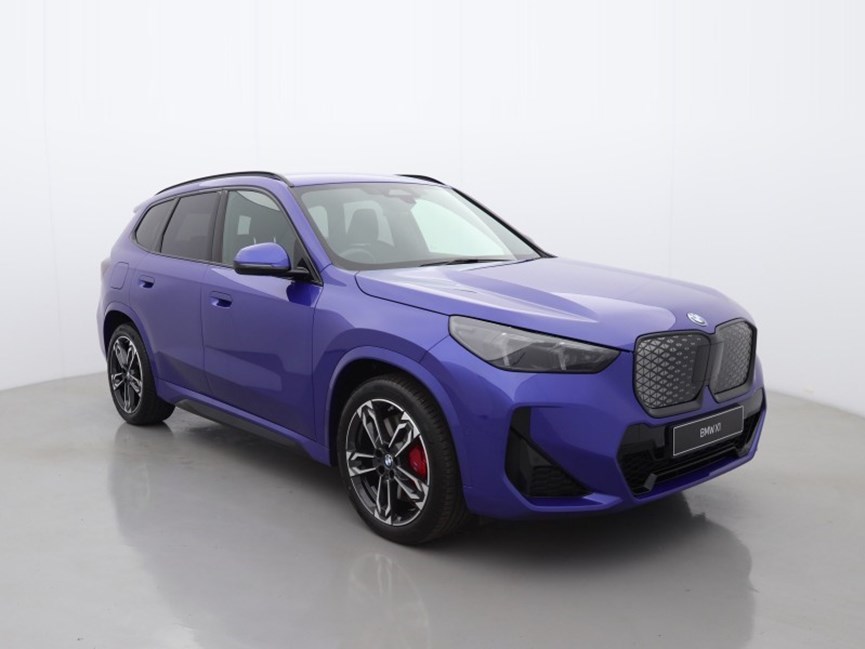 BMW iX1