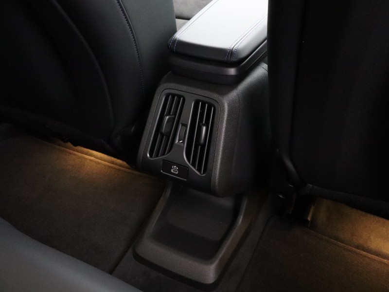  BMW iX1 150kW eDrive20 Shadow Ed 65kWh 5dr Auto [22kWCh] 5927178
