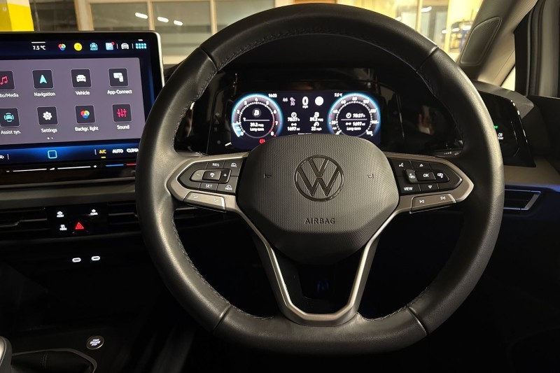 2025 (25) VOLKSWAGEN GOLF 1.5 TSI 150 Match 5dr 4843736