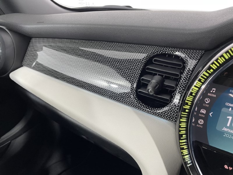 2024 (73) MINI HATCHBACK 1.5 Cooper Exclusive Premium 3dr Auto 2863603