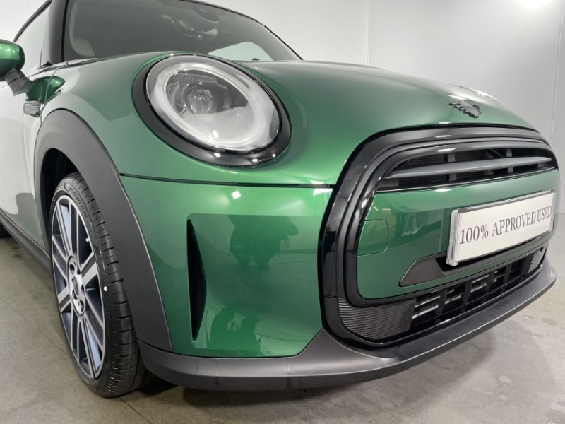 2024 (73) MINI HATCHBACK 1.5 Cooper Exclusive Premium 3dr Auto 2863671